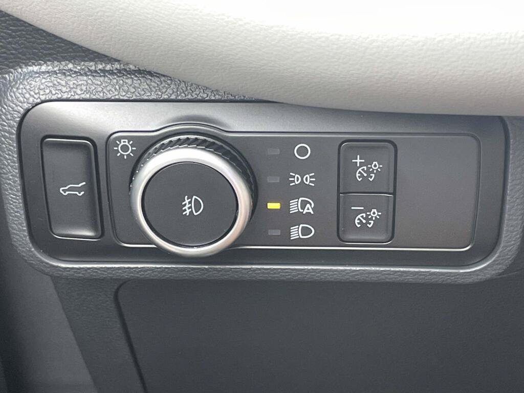 New 2026 Ford Explorer Active w/ Active Comfort Package AWD/4WD image 32