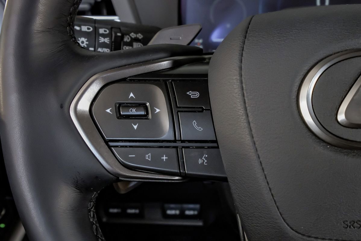 Used 2025 Lexus GX 550 image 16