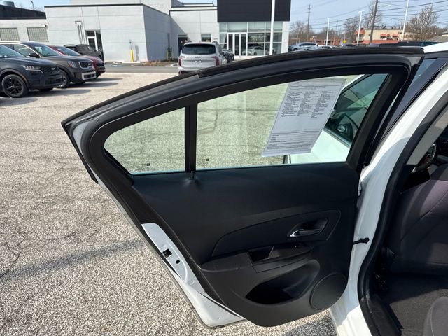 Used 2014 Chevrolet Cruze LT FWD image 16