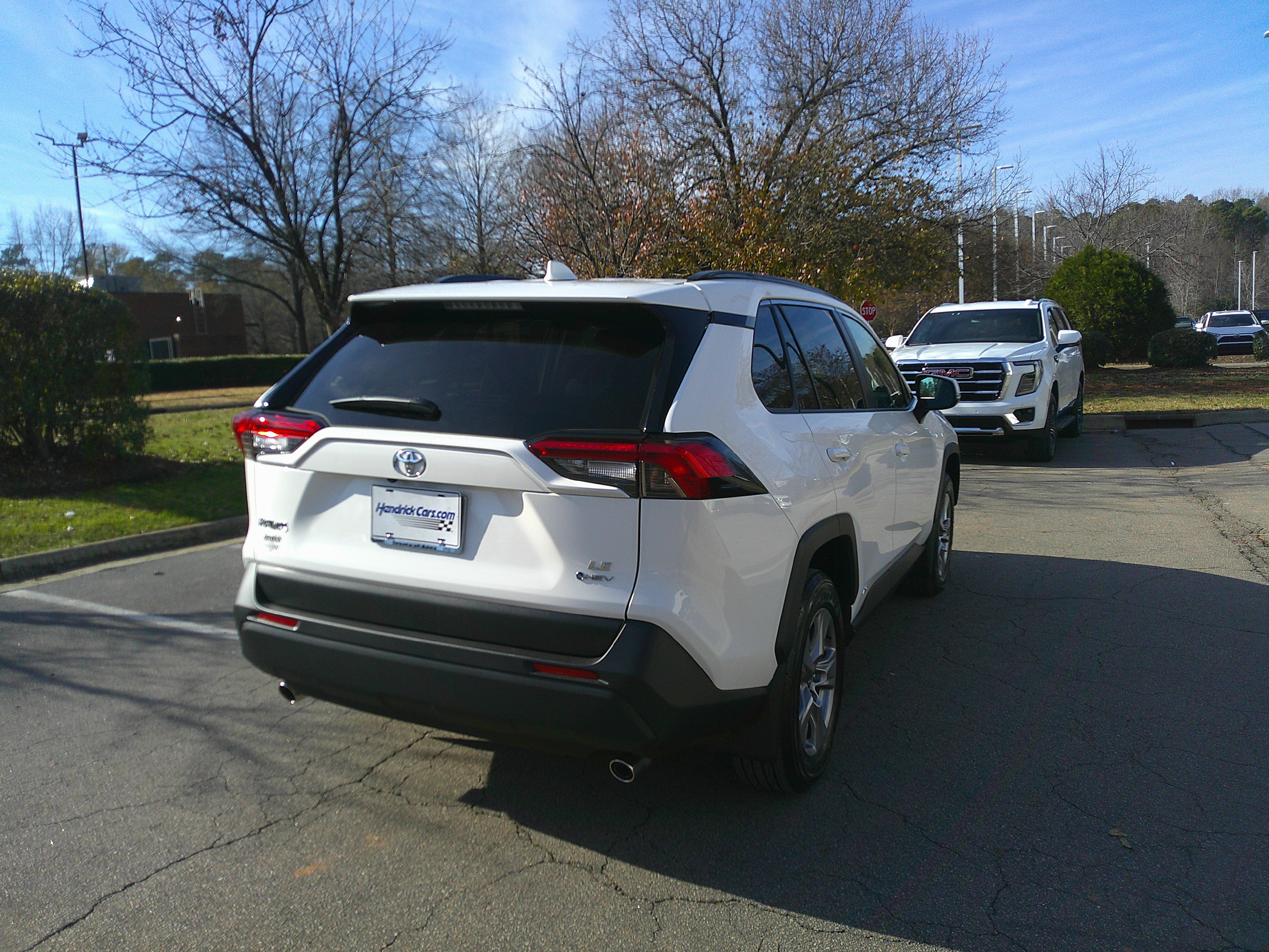 Used 2025 Toyota RAV4 LE image 12