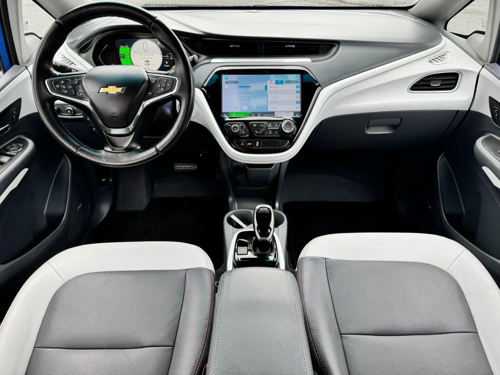 Used 2018 Chevrolet Bolt Premier w/ Driver Confidence II Package FWD image 17