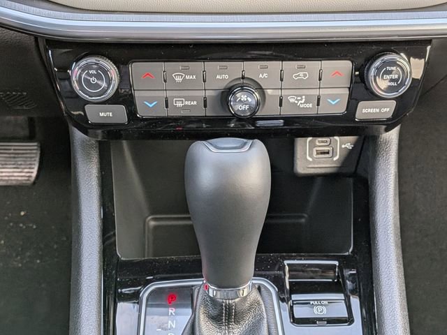 New 2026 Jeep Compass Limited image 17