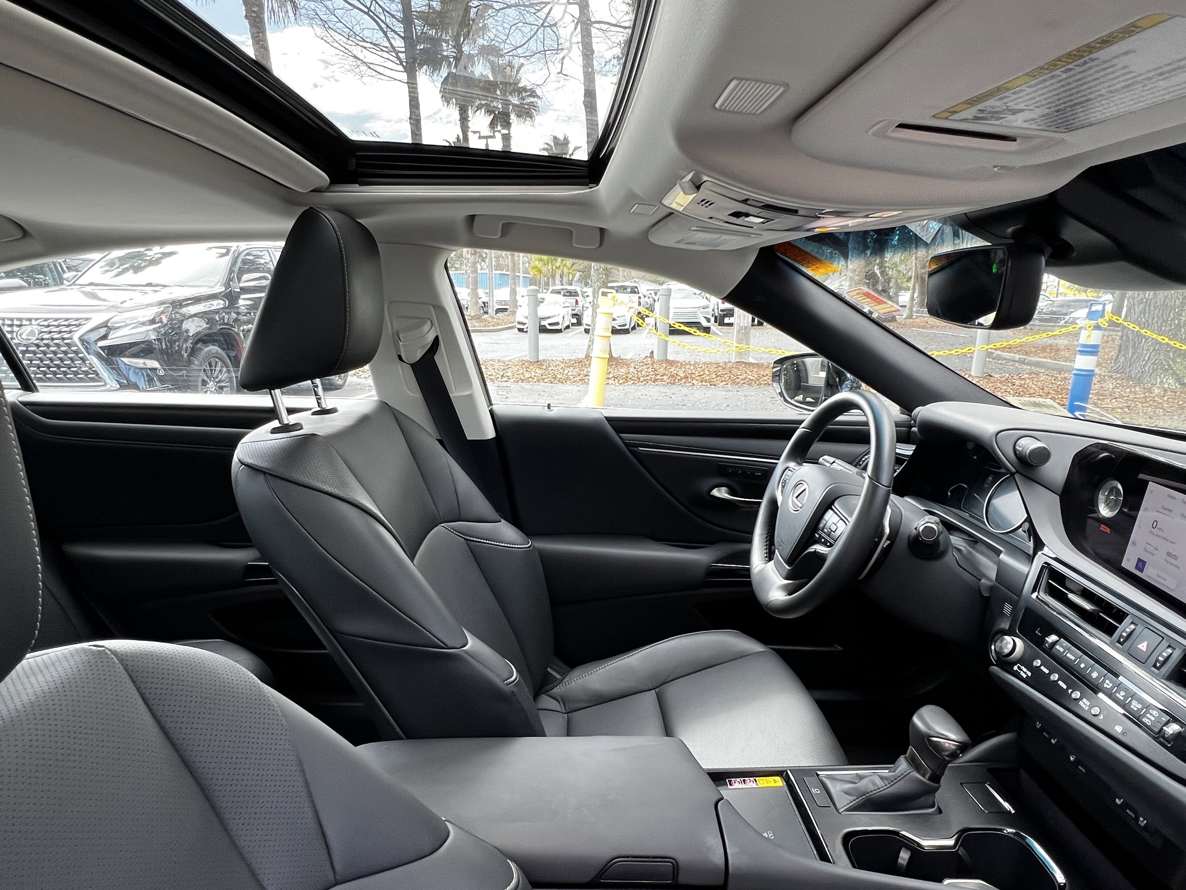 Certified 2025 Lexus ES 350 w/ Premium Package image 47