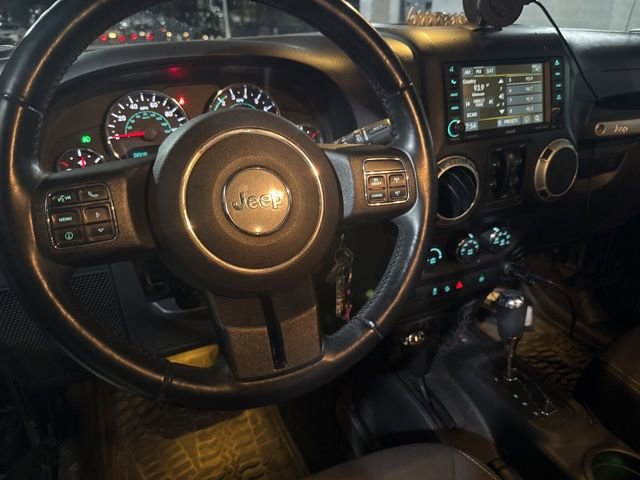 Used 2015 Jeep Wrangler Unlimited Sahara w/ Dual Top Group image 36