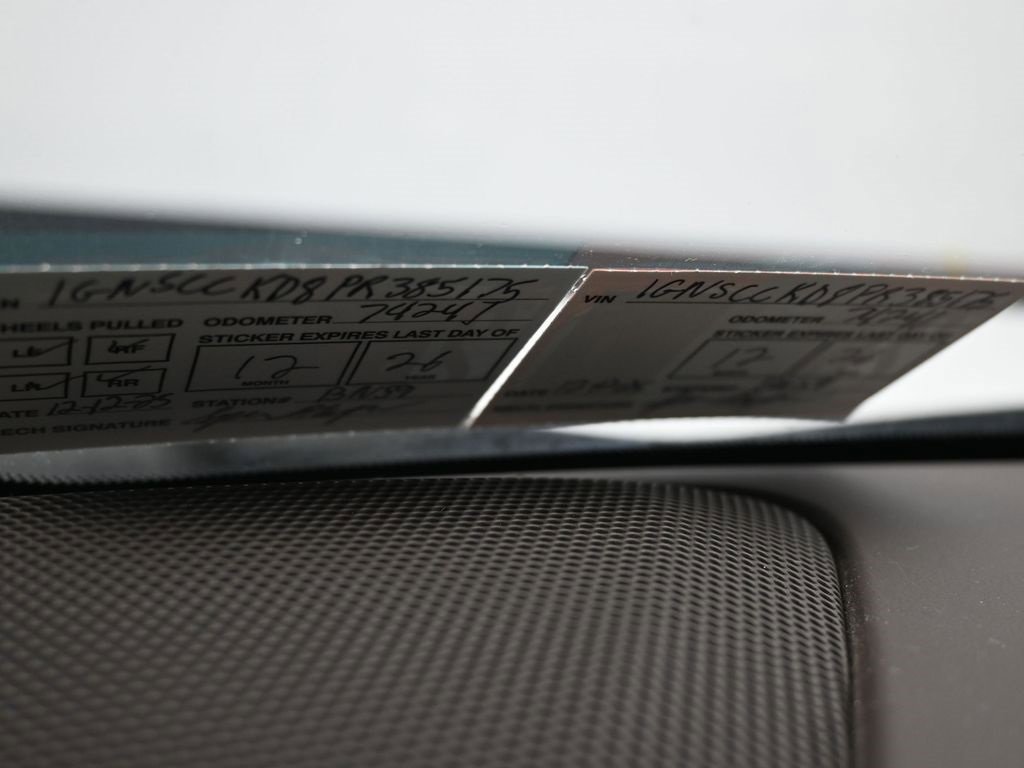 Used 2023 Chevrolet Suburban LT image 10