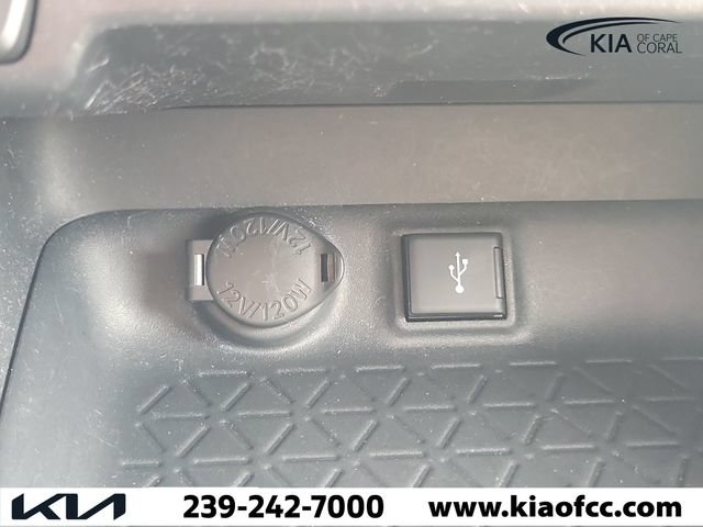 Used 2020 Toyota RAV4 LE w/ All Weather Liner Package AWD/4WD image 28