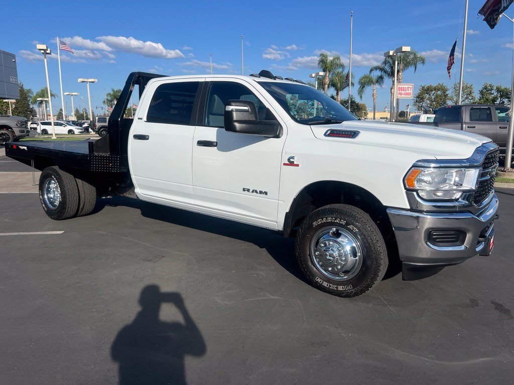 Used 2024 RAM 3500 SLT w/ Quick Order Package 2YG SLT AWD/4WD image 5