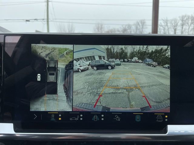 Used 2025 Chevrolet Silverado 2500 LTZ w/ LTZ Premium Package image 17