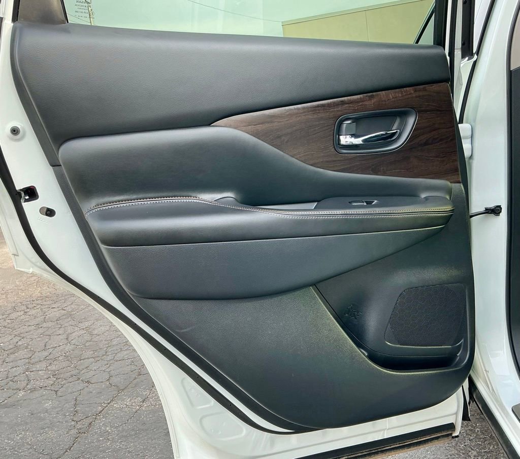 Used 2022 Nissan Murano Platinum w/ Cargo Package image 33