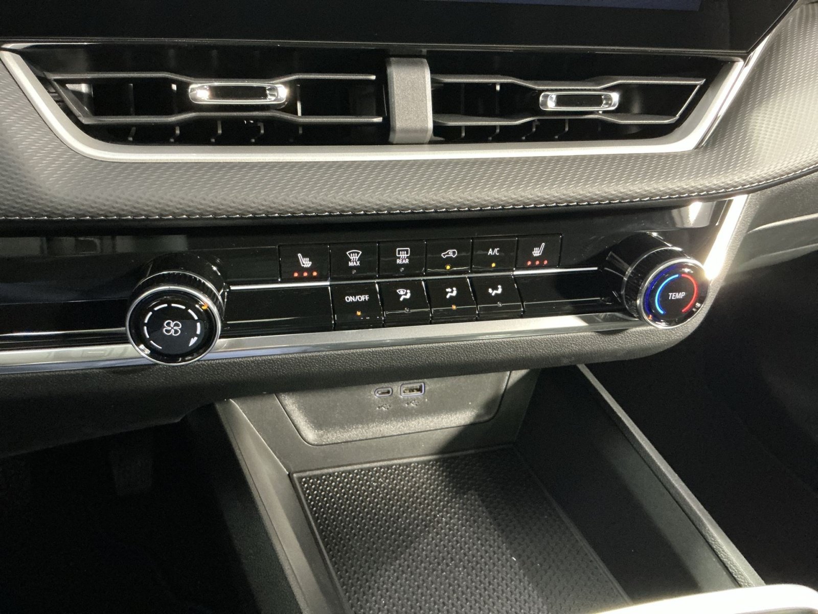 New 2027 Chevrolet Equinox LT FWD image 22