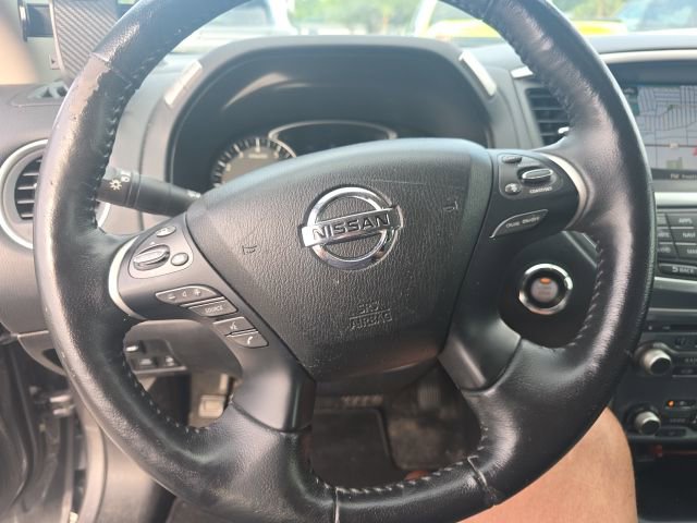 Used 2020 Nissan Pathfinder SL FWD image 15