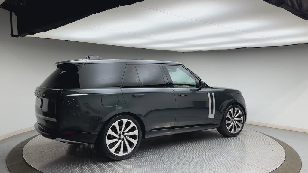 Used 2024 Land Rover Range Rover Autobiography AWD/4WD image 2