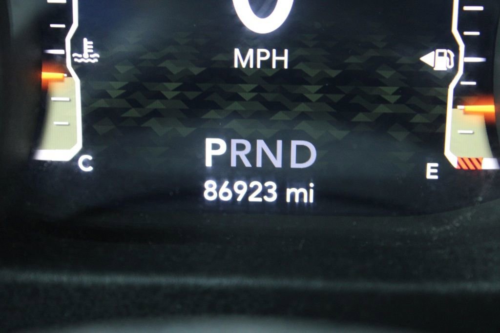 Used 2018 Jeep Wrangler Unlimited Sport S image 32