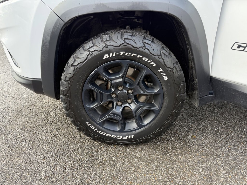 Used 2022 Jeep Cherokee Latitude w/ Trailer Tow Group image 30