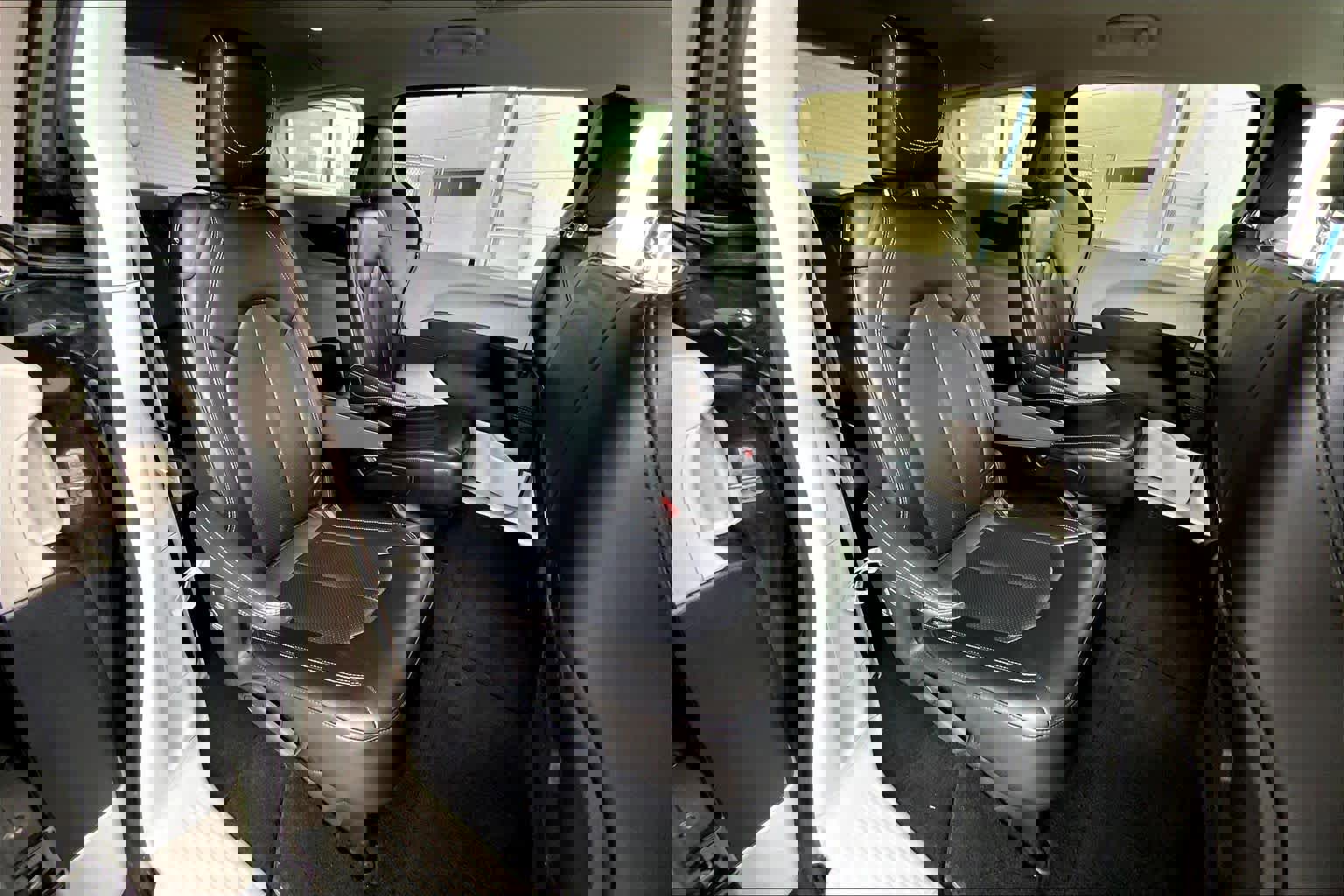 Used 2023 Chrysler Pacifica Touring-L FWD image 19