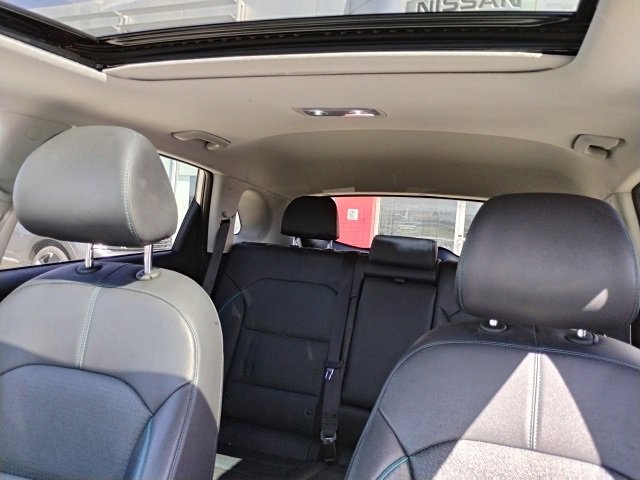 Used 2021 Kia Niro EX Premium w/ Cold Weather Package image 13