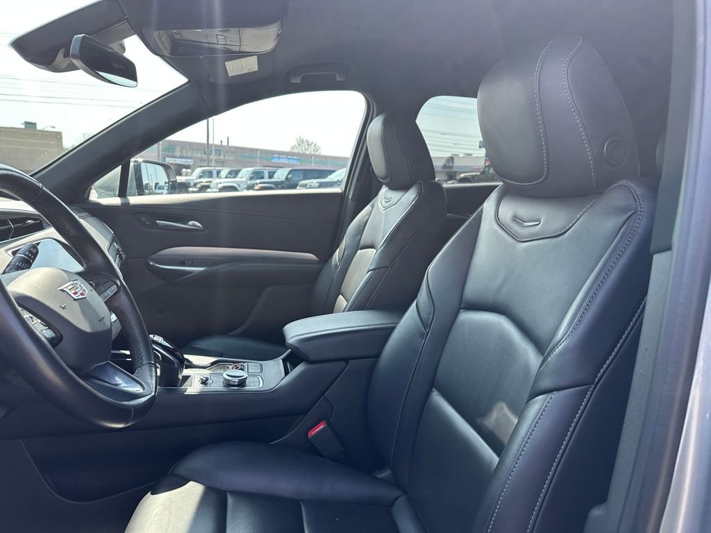 Certified 2023 Cadillac XT4 Premium Luxury image 27