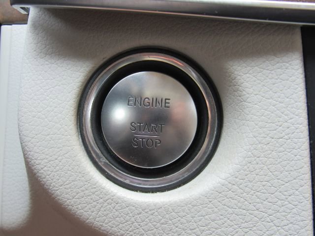 Used 2014 Mercedes-Benz E 350 Sedan image 41