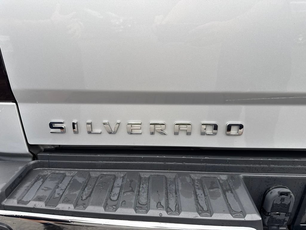 Used 2015 Chevrolet Silverado 2500 LT w/ LT Convenience Package AWD/4WD image 17