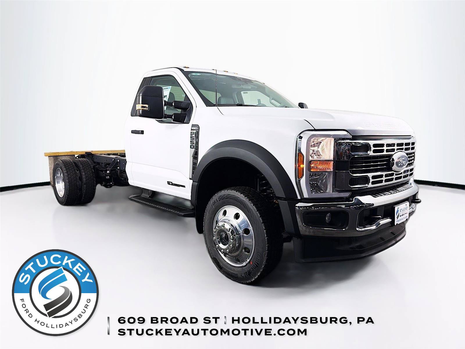 New 2026 Ford F550 4x4 Regular Cab Super Duty w/ XLT Value Package