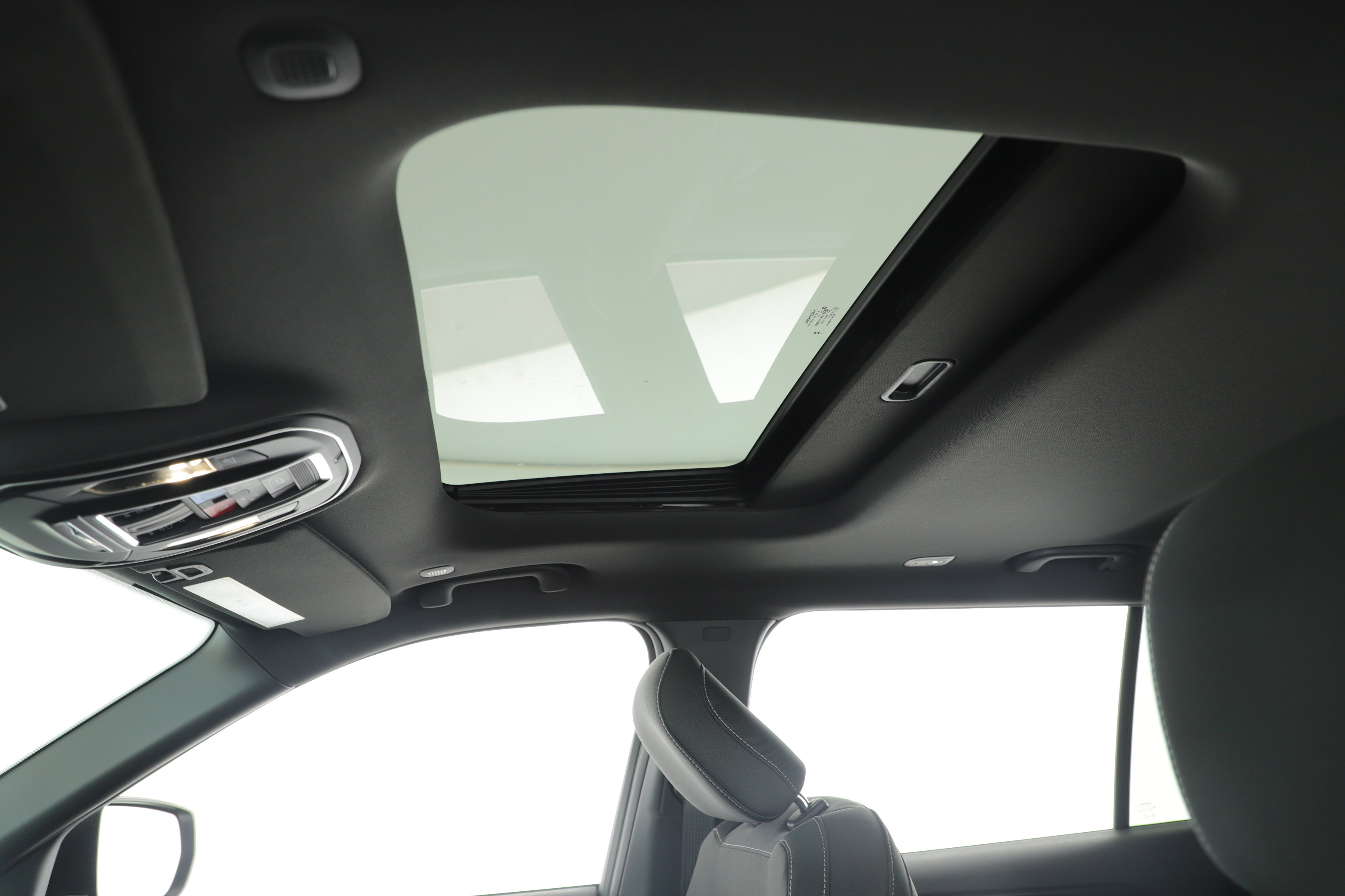 Used 2025 Jeep Grand Cherokee L Laredo w/ Luxury Tech Group I image 25