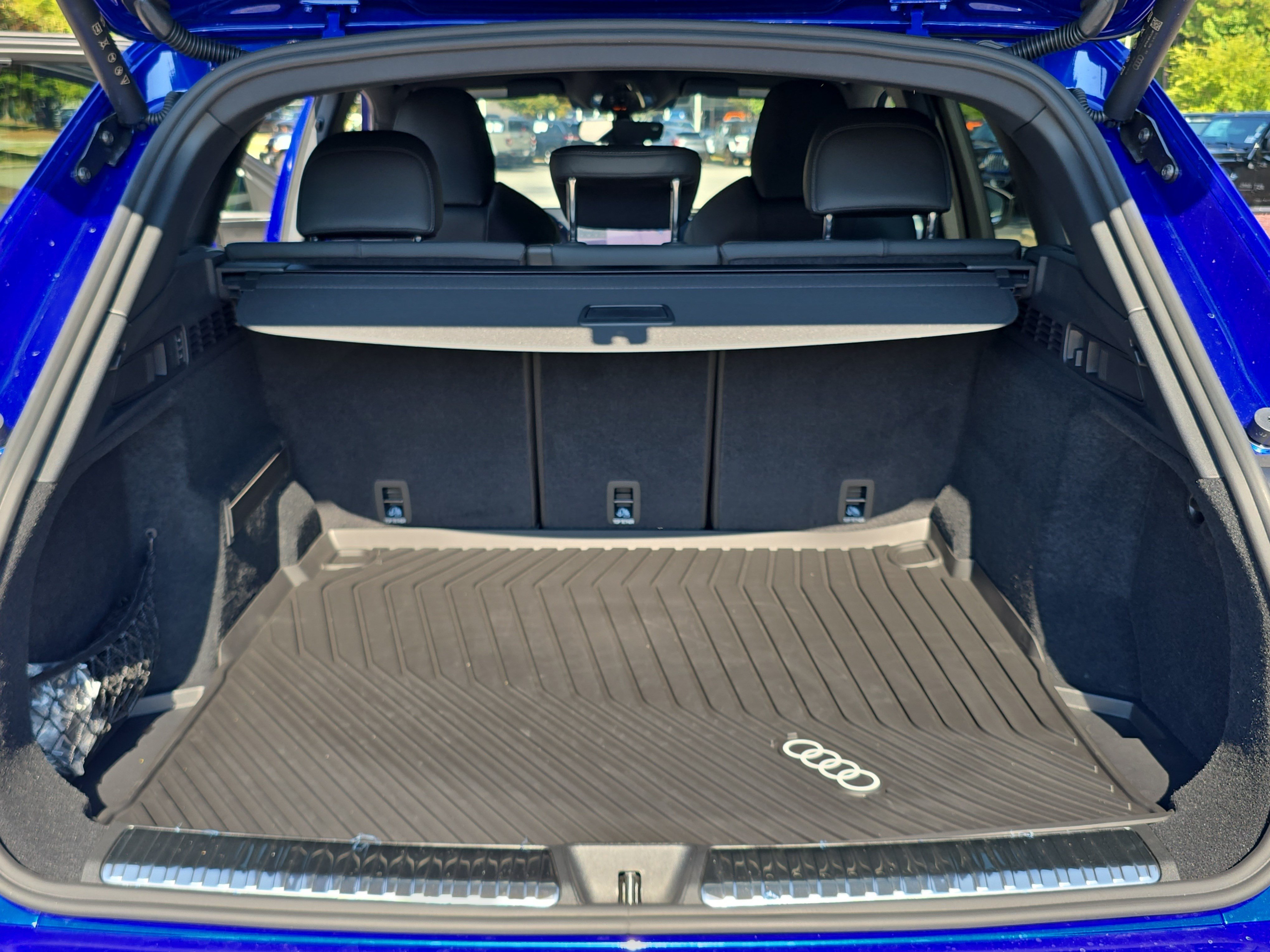 New 2026 Audi SQ5 Prestige AWD/4WD image 12