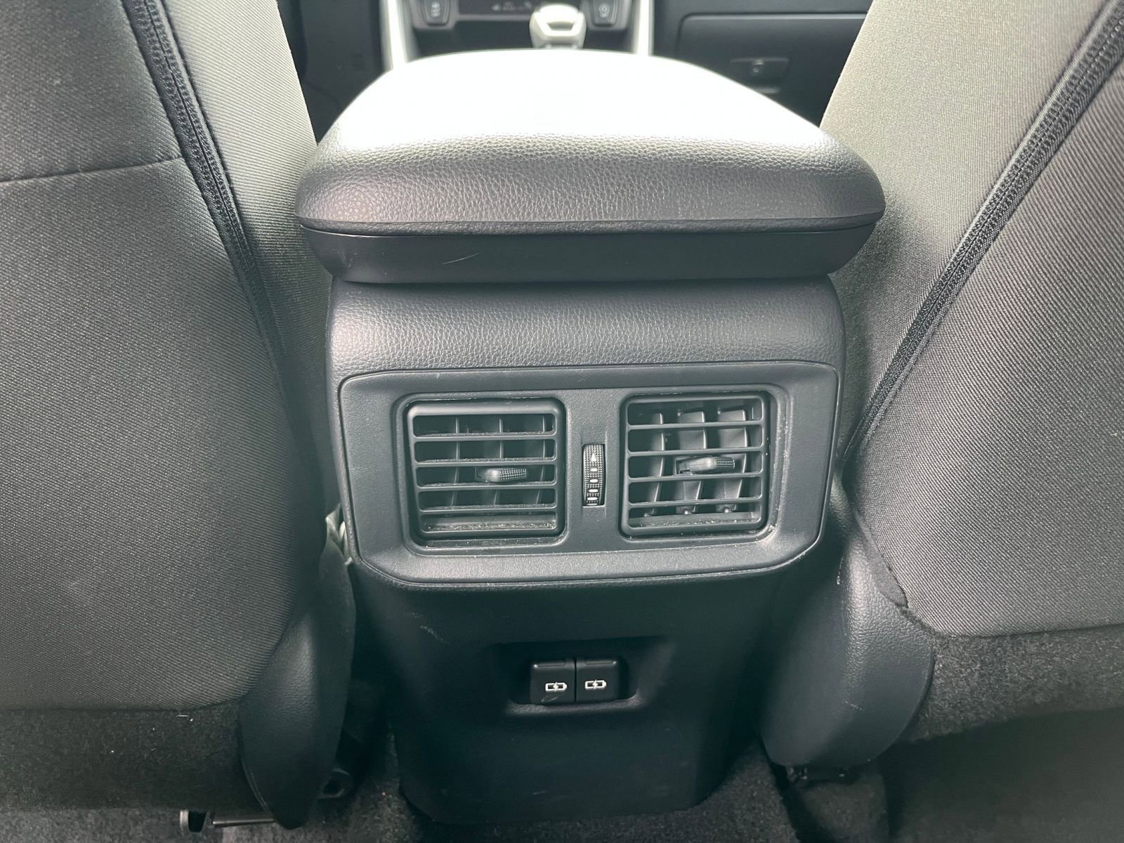 Used 2025 Toyota RAV4 XLE w/ Convenience Package AWD/4WD image 23