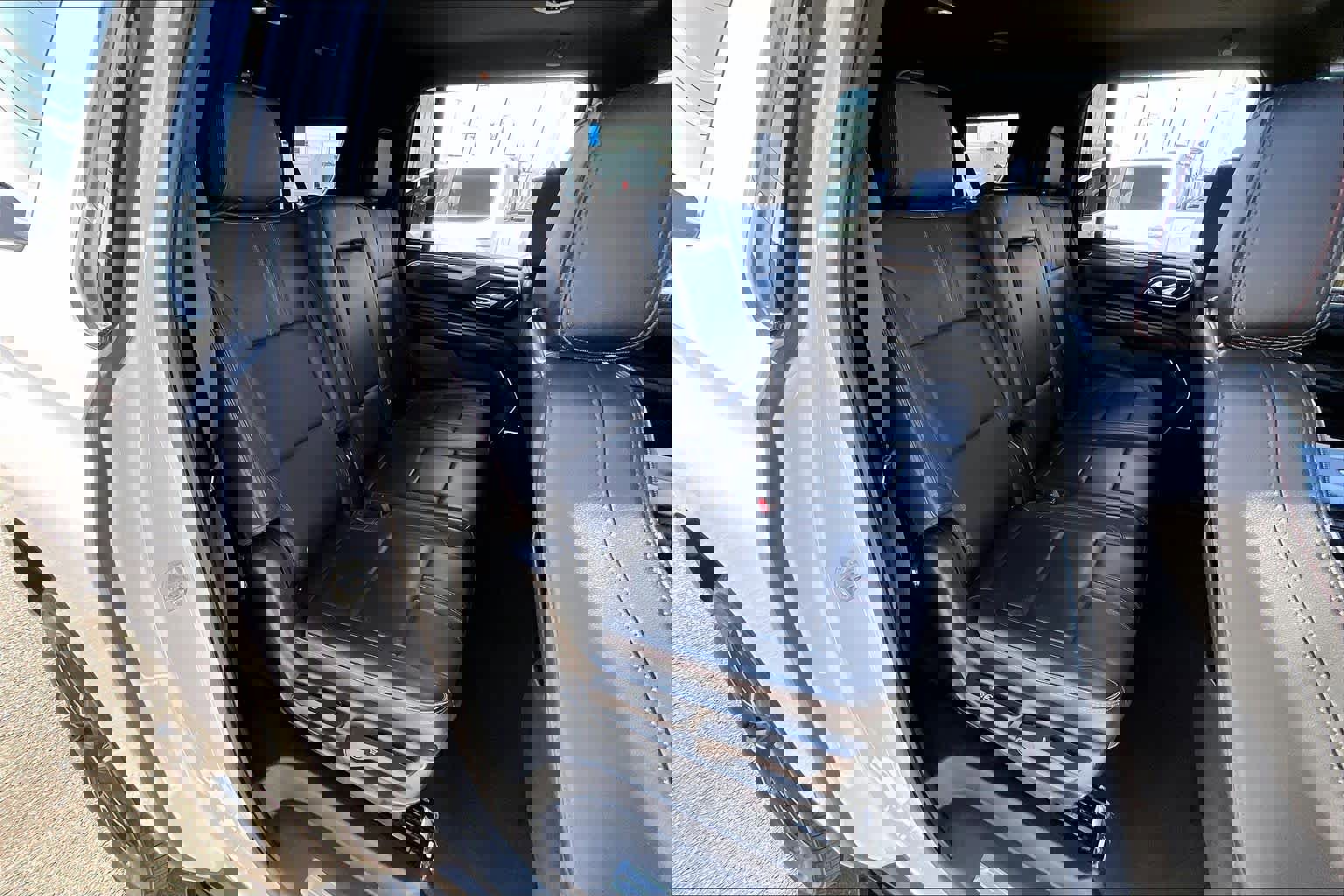 Used 2024 Chevrolet Suburban RST image 19