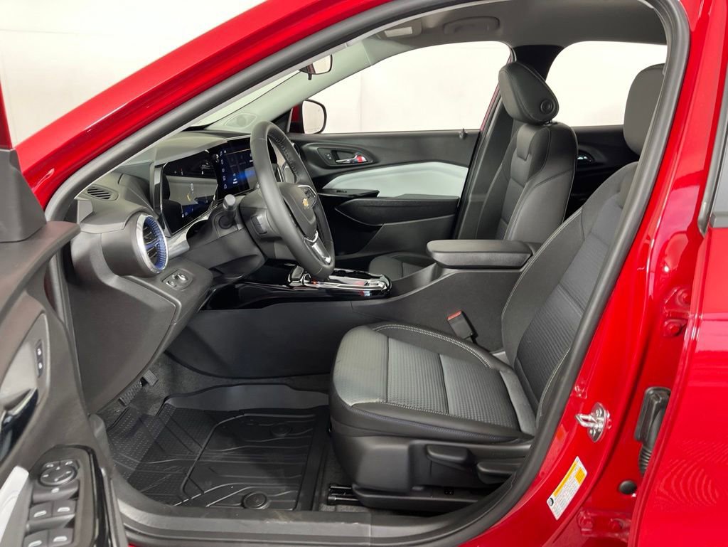 New 2026 Chevrolet Trax LT w/ Driver Confidence Package FWD image 20