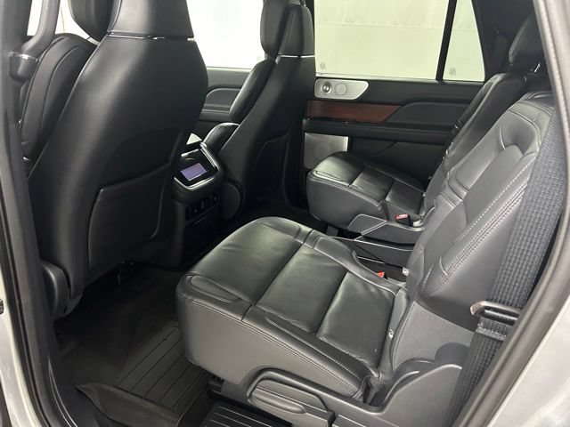 Used 2024 Lincoln Navigator L Reserve AWD/4WD image 15