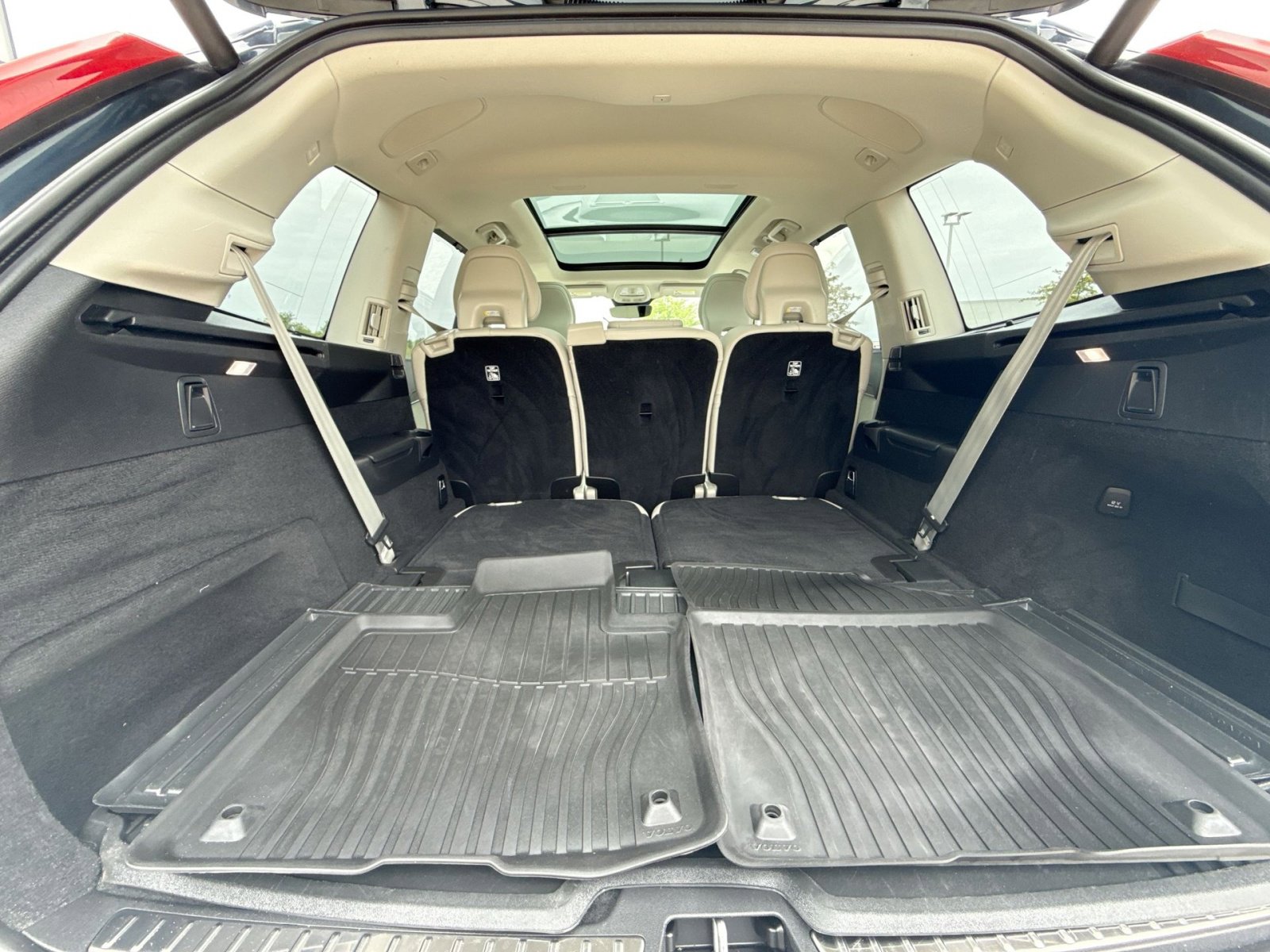 Certified 2023 Volvo XC90 B6 Ultimate w/ Protection Package Premier AWD/4WD image 27