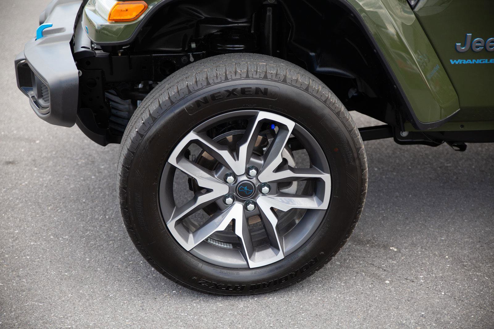 Used 2024 Jeep Wrangler Sport S w/ Convenience Group image 9