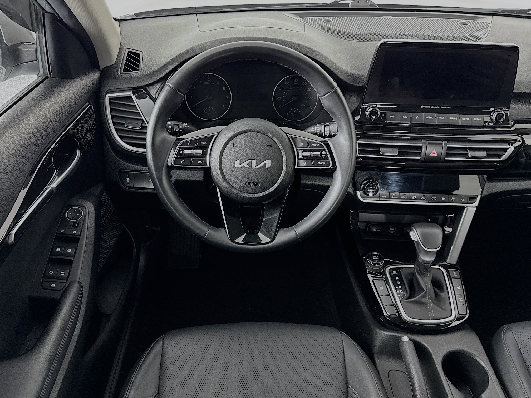 Used 2022 Kia Seltos EX image 23