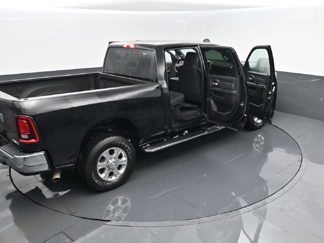 Used 2025 RAM 2500 Big Horn AWD/4WD image 25