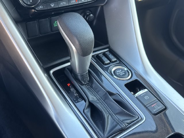 Used 2025 Mitsubishi Eclipse Cross AWD image 16