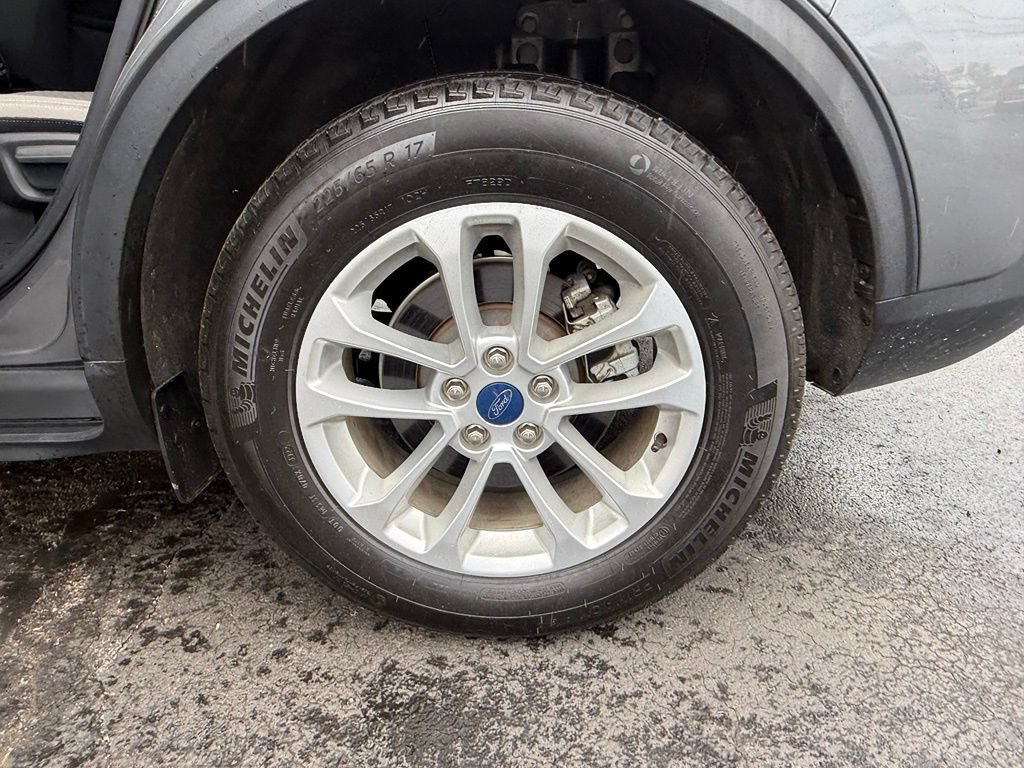 Used 2022 Ford Escape SE w/ Convenience Package FWD image 31