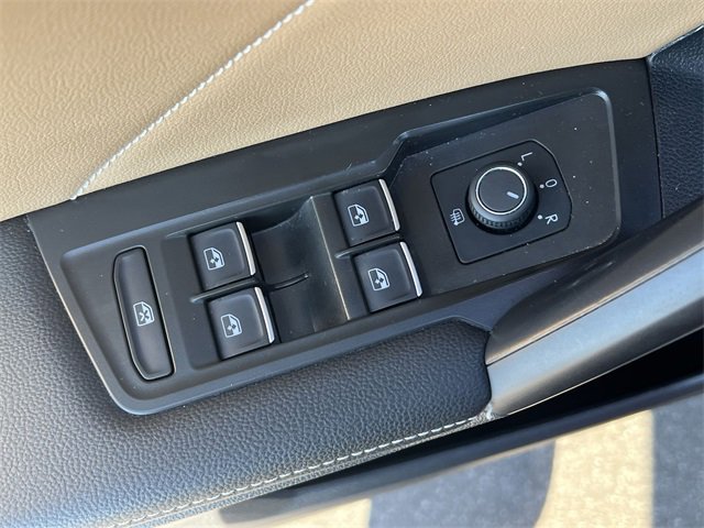 Used 2024 Volkswagen Tiguan SE R-Line image 26