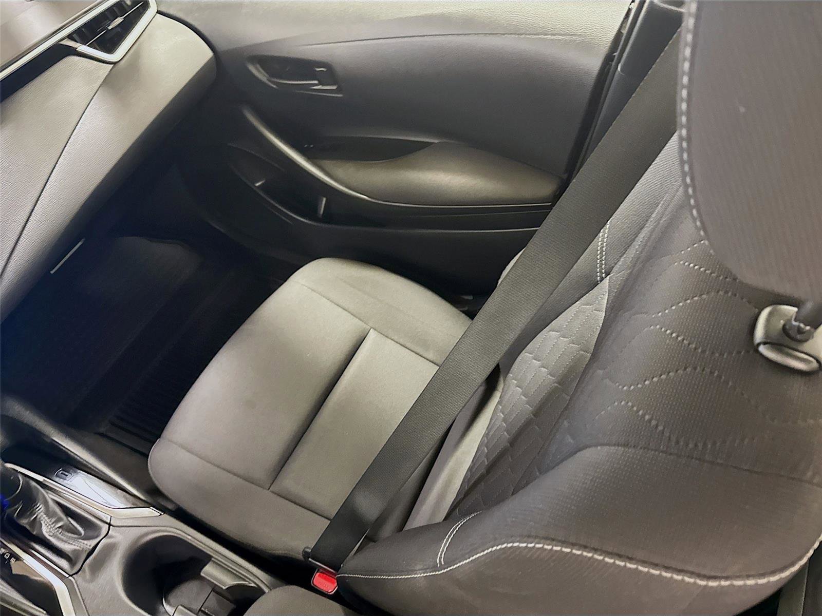 Used 2023 Toyota Corolla LE image 21