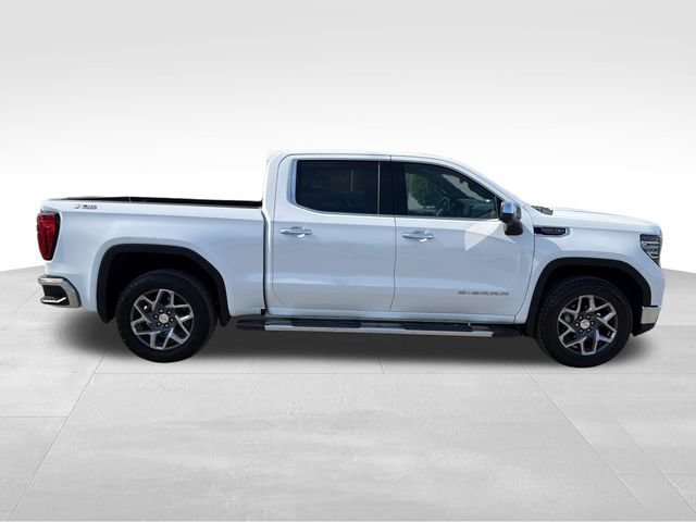 Used 2023 GMC Sierra 1500 SLT w/ SLT Premium Package AWD/4WD image 8