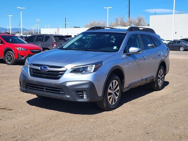 Used 2020 Subaru Outback Premium image 5