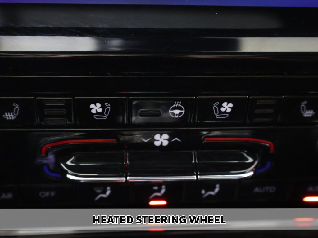 Used 2022 Jeep Grand Cherokee Overland w/ Luxury Tech Group IV image 12