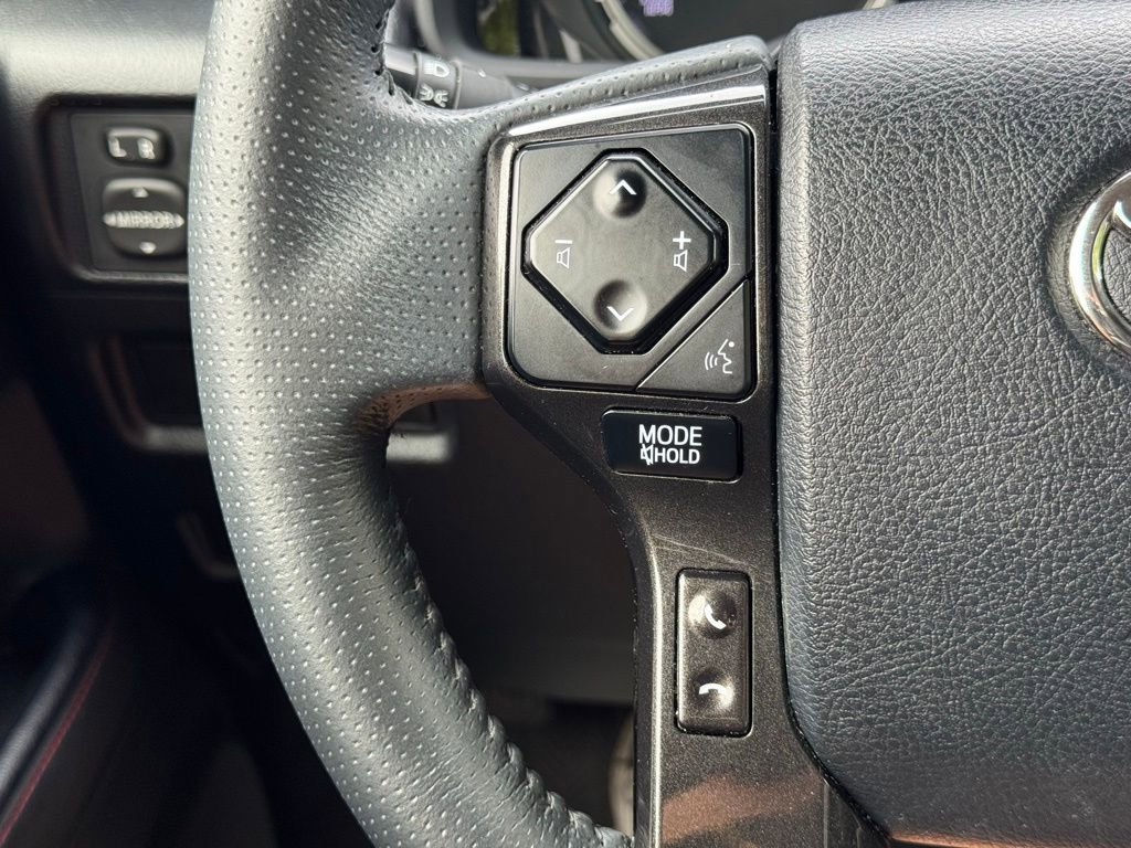 Certified 2024 Toyota 4Runner TRD Off-Road image 29