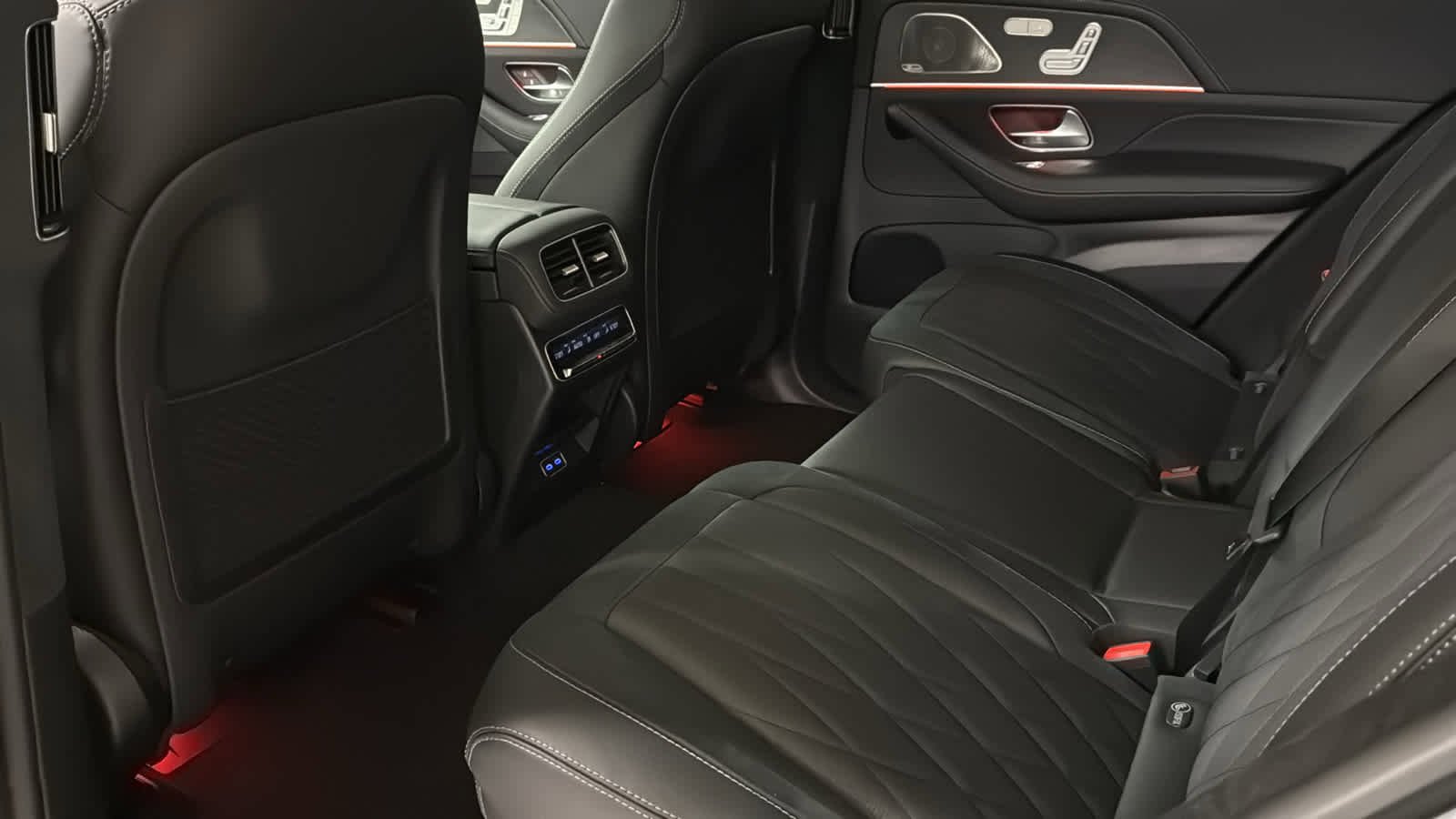 New 2026 Mercedes-Benz GLE 63 AMG S image 32
