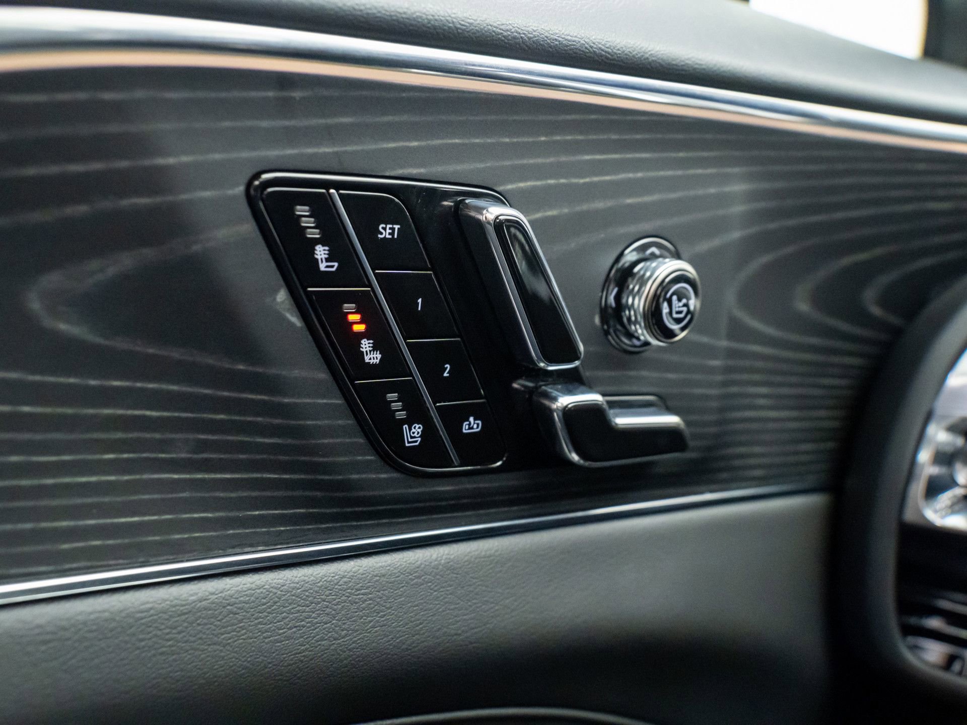 Certified 2024 Cadillac Lyriq Luxury w/ LPO, Floor Liner Package image 36