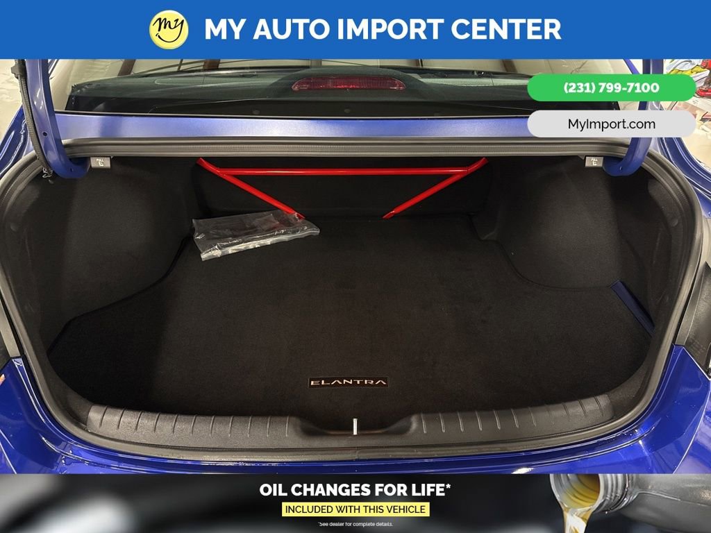 Used 2025 Hyundai Elantra N Base w/ Cargo Package image 27