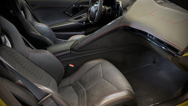 Used 2025 Chevrolet Corvette E-Ray w/ Stealth Interior Trim Package AWD/4WD image 14