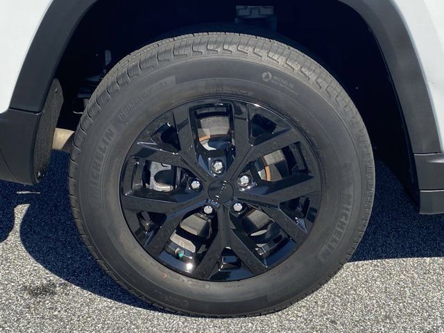 Used 2023 Jeep Grand Cherokee L Limited image 30