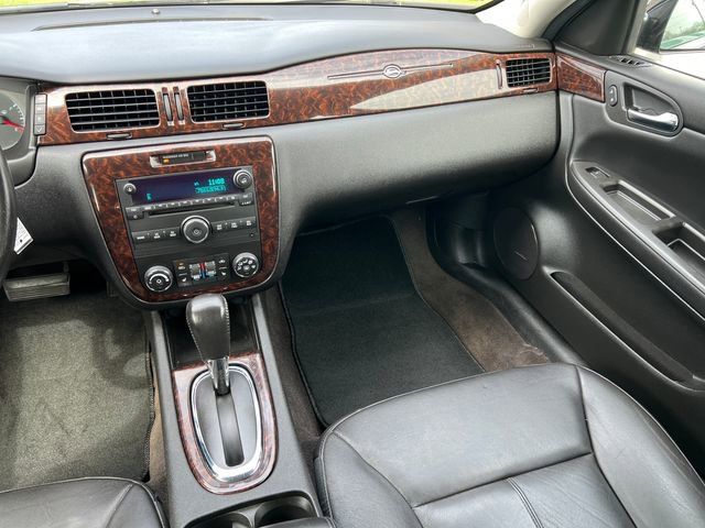Used 2014 Chevrolet Impala LTZ FWD image 30