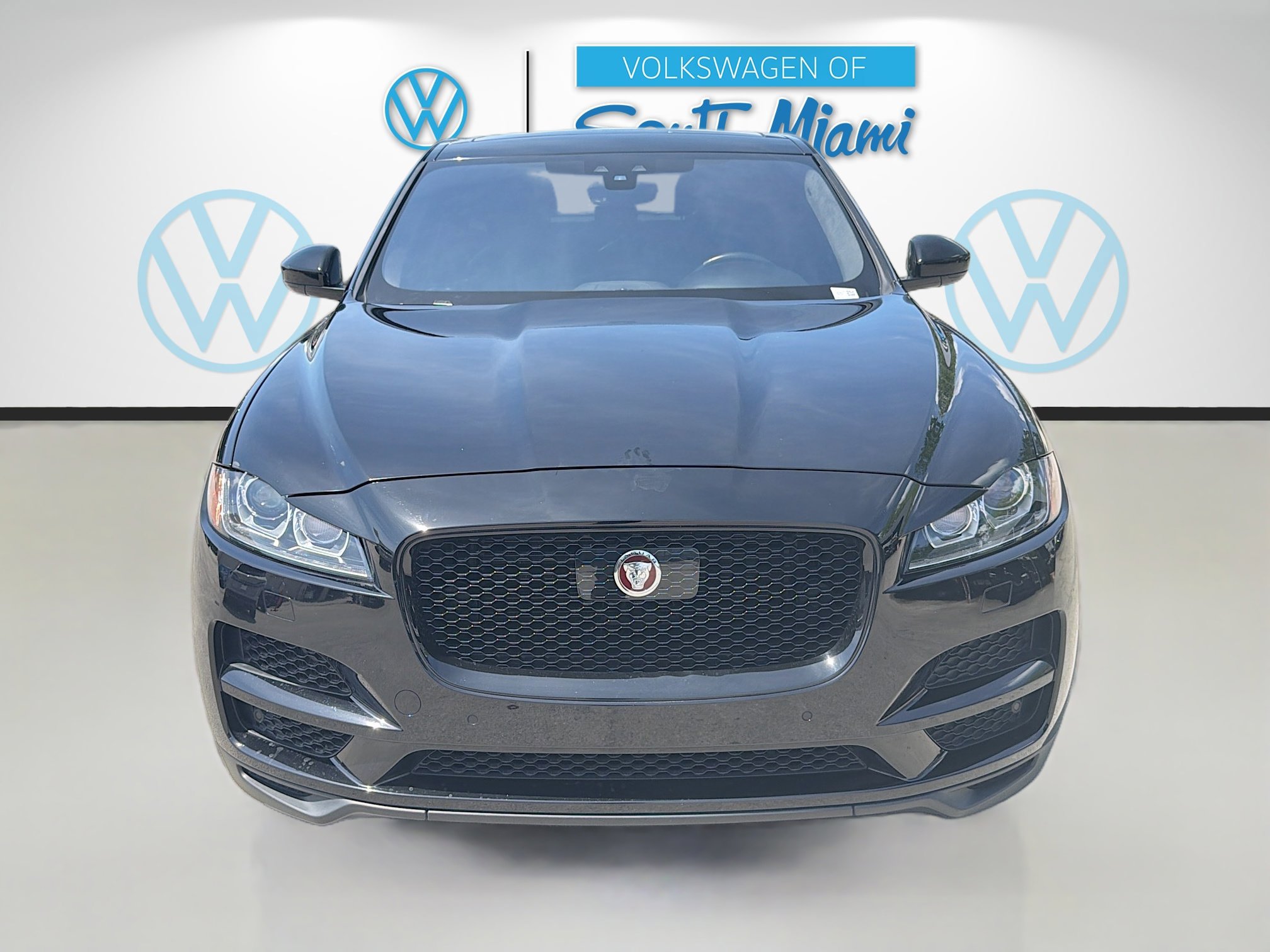 Used 2020 Jaguar F-PACE Premium AWD/4WD image 2