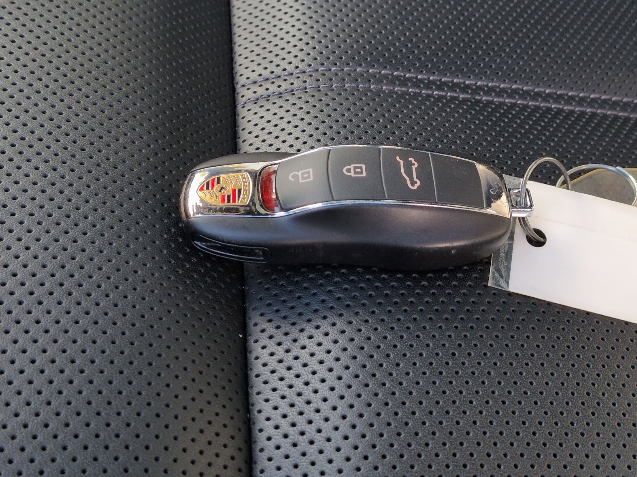 Used 2025 Porsche Macan Turbo image 36